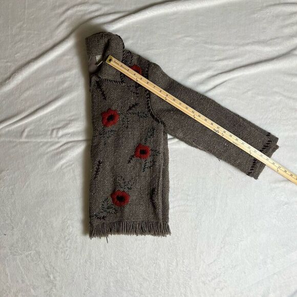 IVY Women’s Wool Blend Embroidered Cardigan Size S Gray Multicolor Floral Artsy - Picture 9 of 9